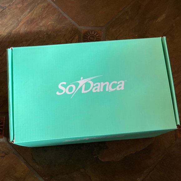 Black So Danca brand dress shoes women’s size 7.5 only worn once great condition - Picture 6 of 6